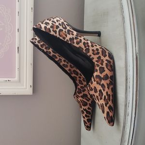 Leopard print heels size 6 nwt unworn